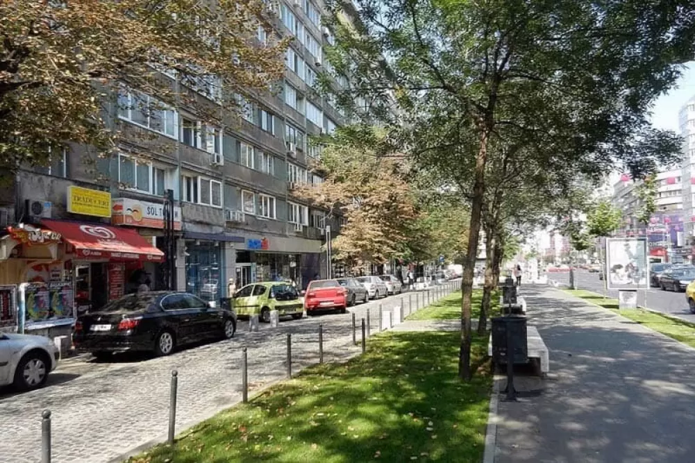 Two Rooms Balcescu Boulevard 10