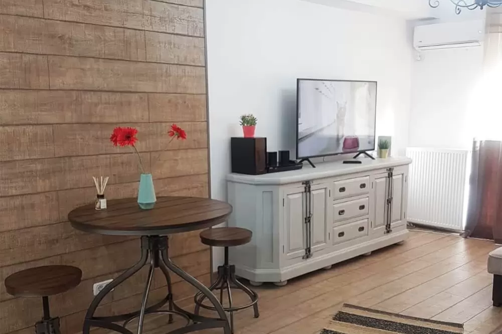 Apartament de 3 Camere Universitate 1