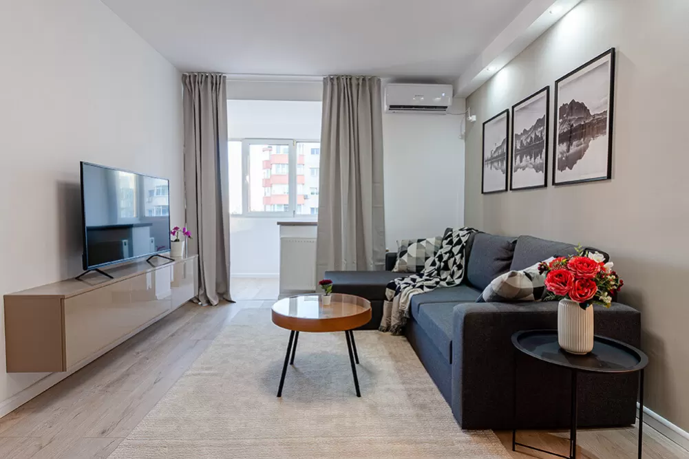 Modern 2 Rooms Apartment 11