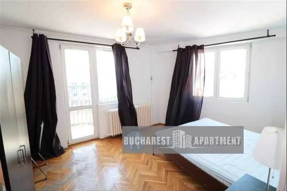 Renovated 4 Rooms Flat on Calea Victoriei 1