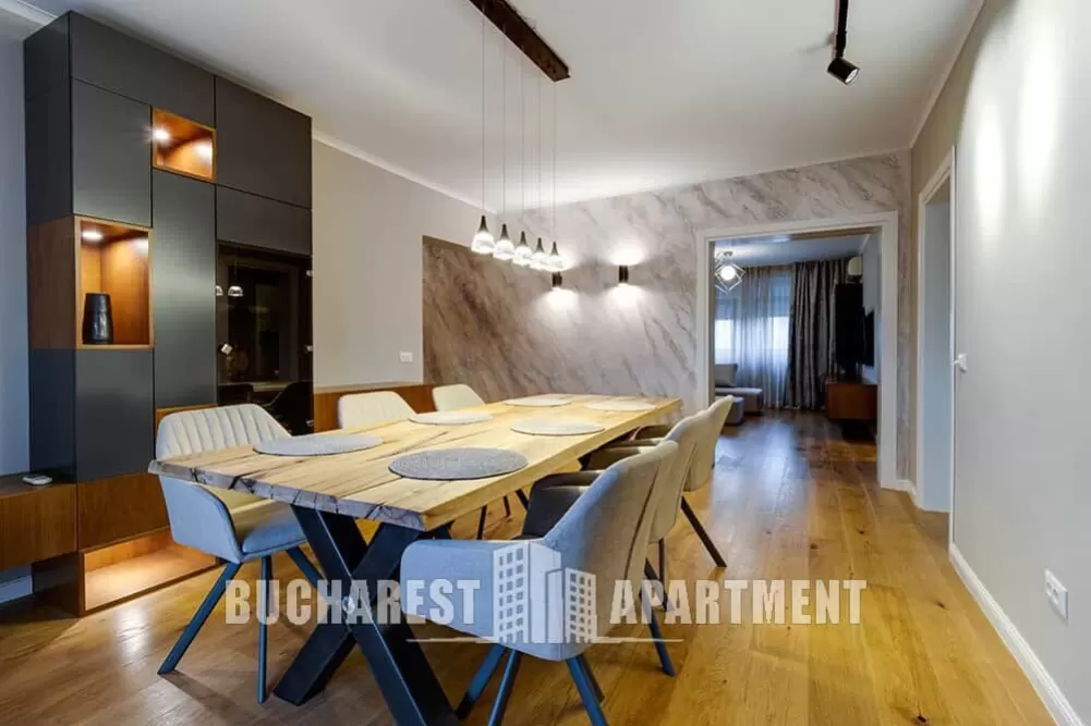 Unirii Boulevard Designer Apartment 8