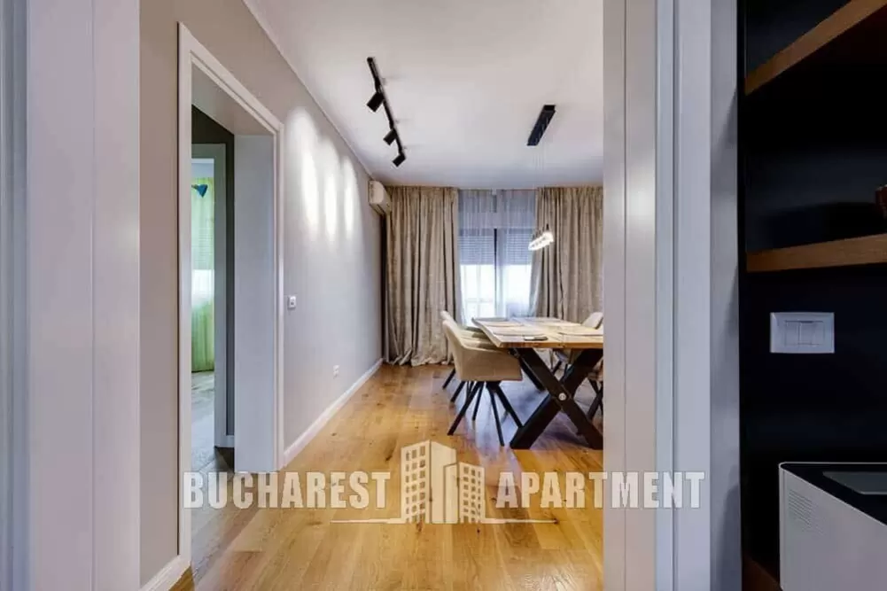 Unirii Boulevard Designer Apartment 10