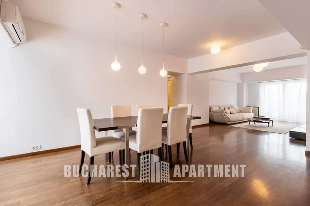 4 Rooms for Rent Unirii Boulevard 4