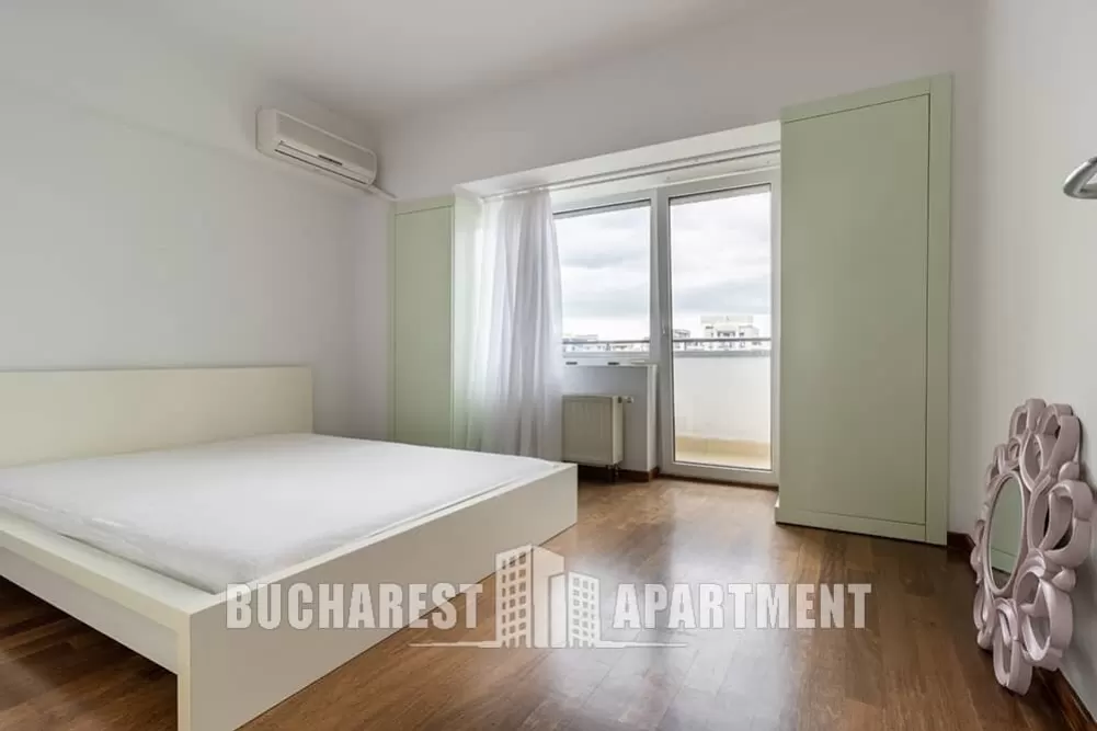 4 Rooms for Rent Unirii Boulevard 8