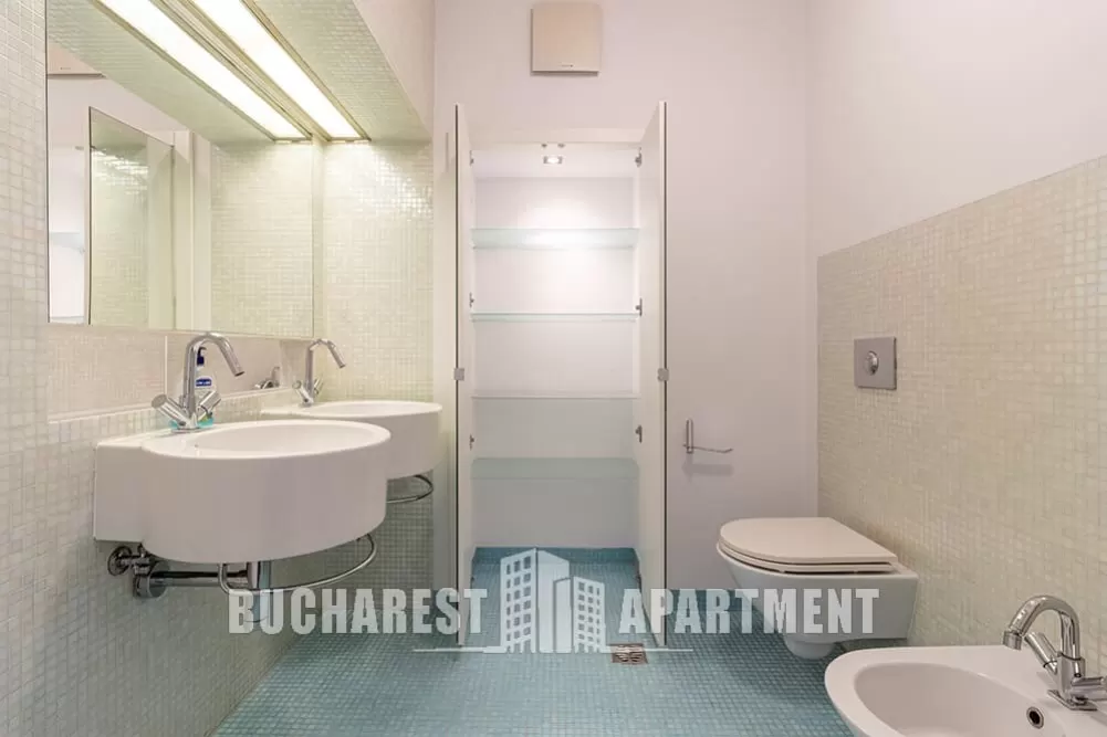 4 Rooms for Rent Unirii Boulevard 11