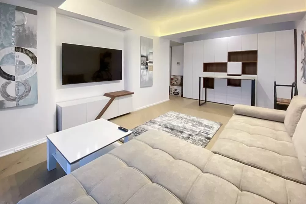 Luxury 3 Rooms Apartment Cortina Academy 1