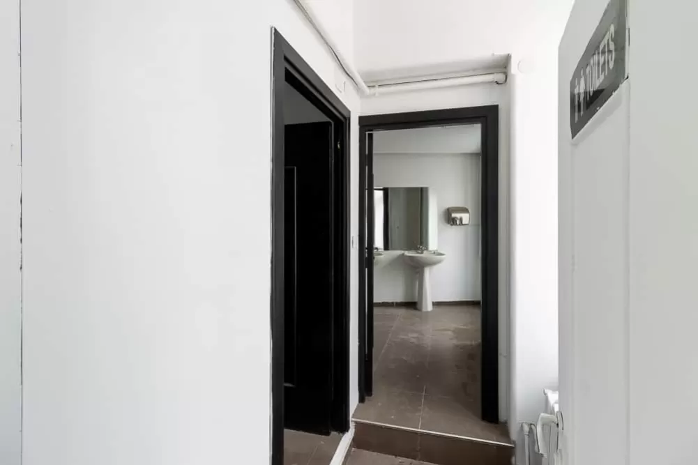 Old City Commercial Property for Rent 6