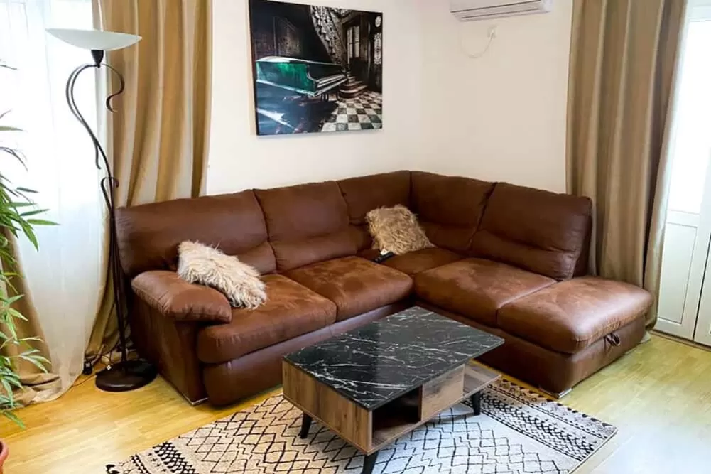 2 Zimmer zu verkaufen Batistei Universitate 1