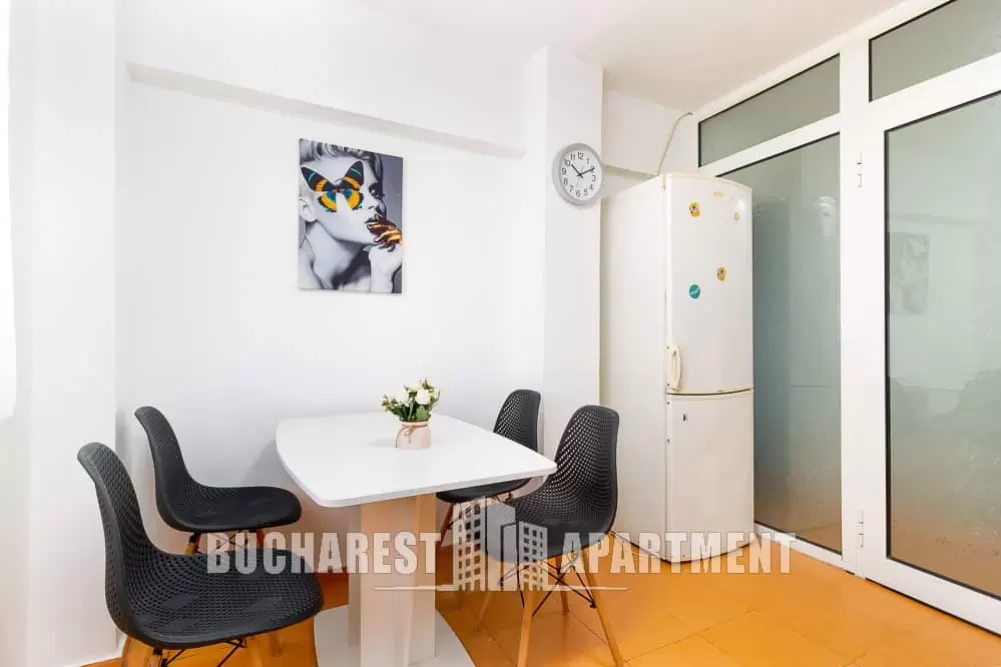 3 Rooms Stefan cel Mare Apartment 4