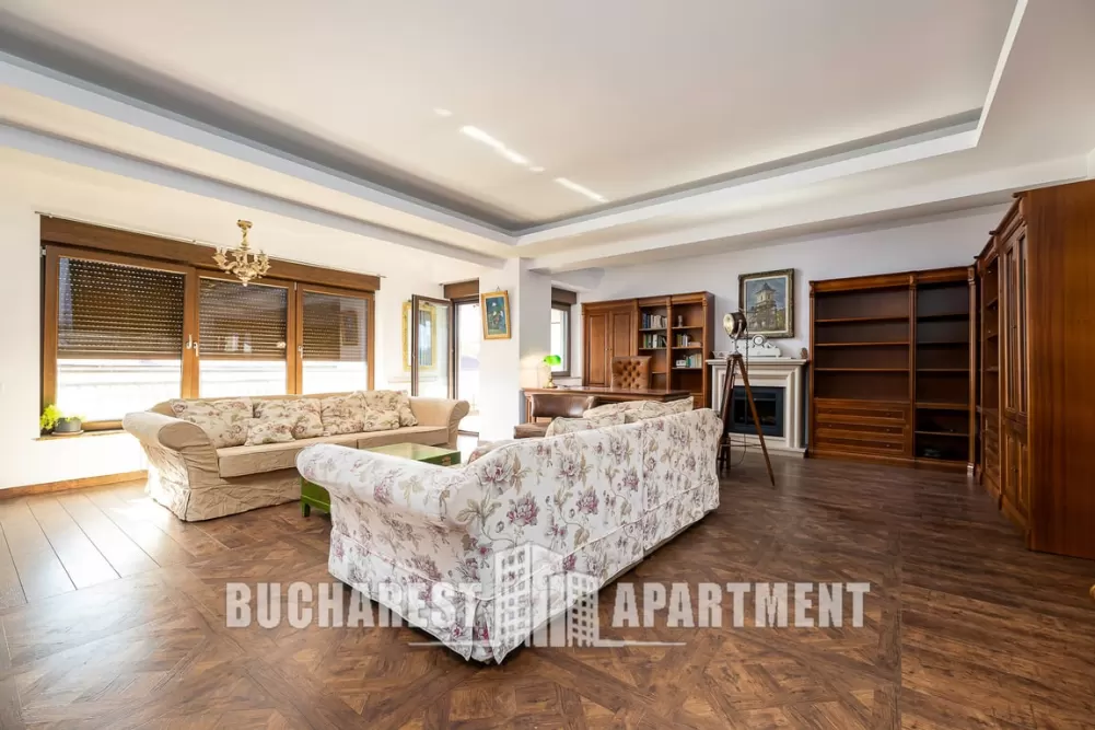 Apartament cu 3 camere zona Eminescu 1