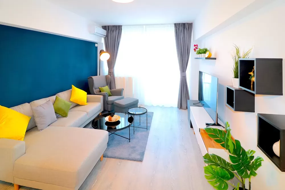 Modern 3 Rooms Apartment Piata Romana 1