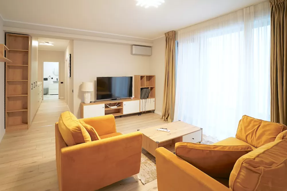3 Rooms New Building Piata Romana 1