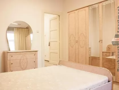 For Sale 4 Rooms Piata Romana