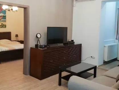 Universitate Square 2 Rooms Rent