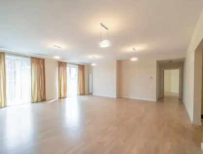 4 Rooms Unfurnished Apartment Kiseleff Park 